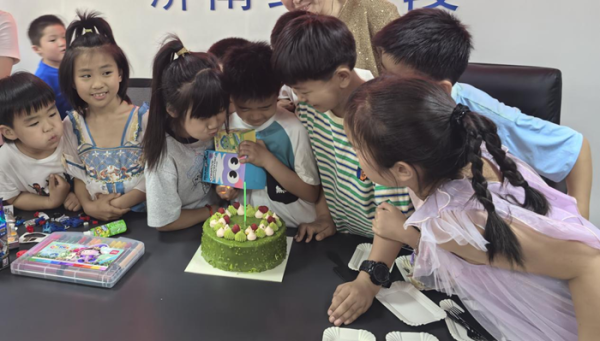 鼎合网 家企同心庆“六一” 多元活动护童真